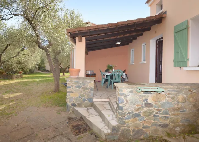 Maison Piscine Hébergement de vacances Venzolasca